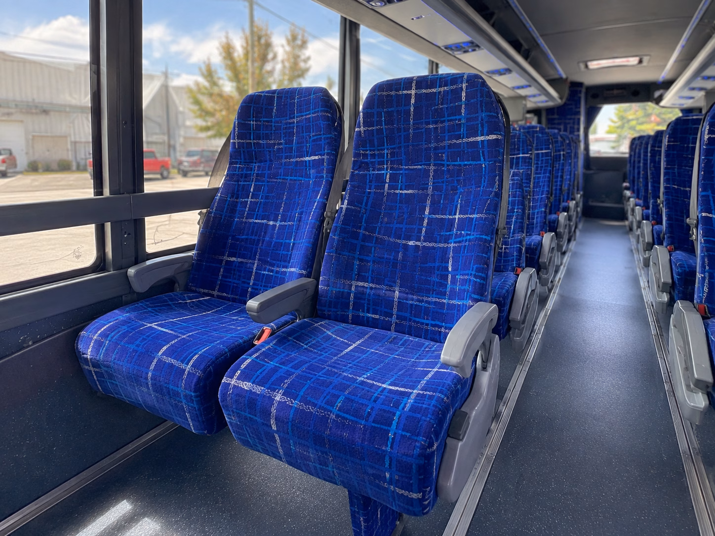 how the type of bus changes the price in lauderhill florida