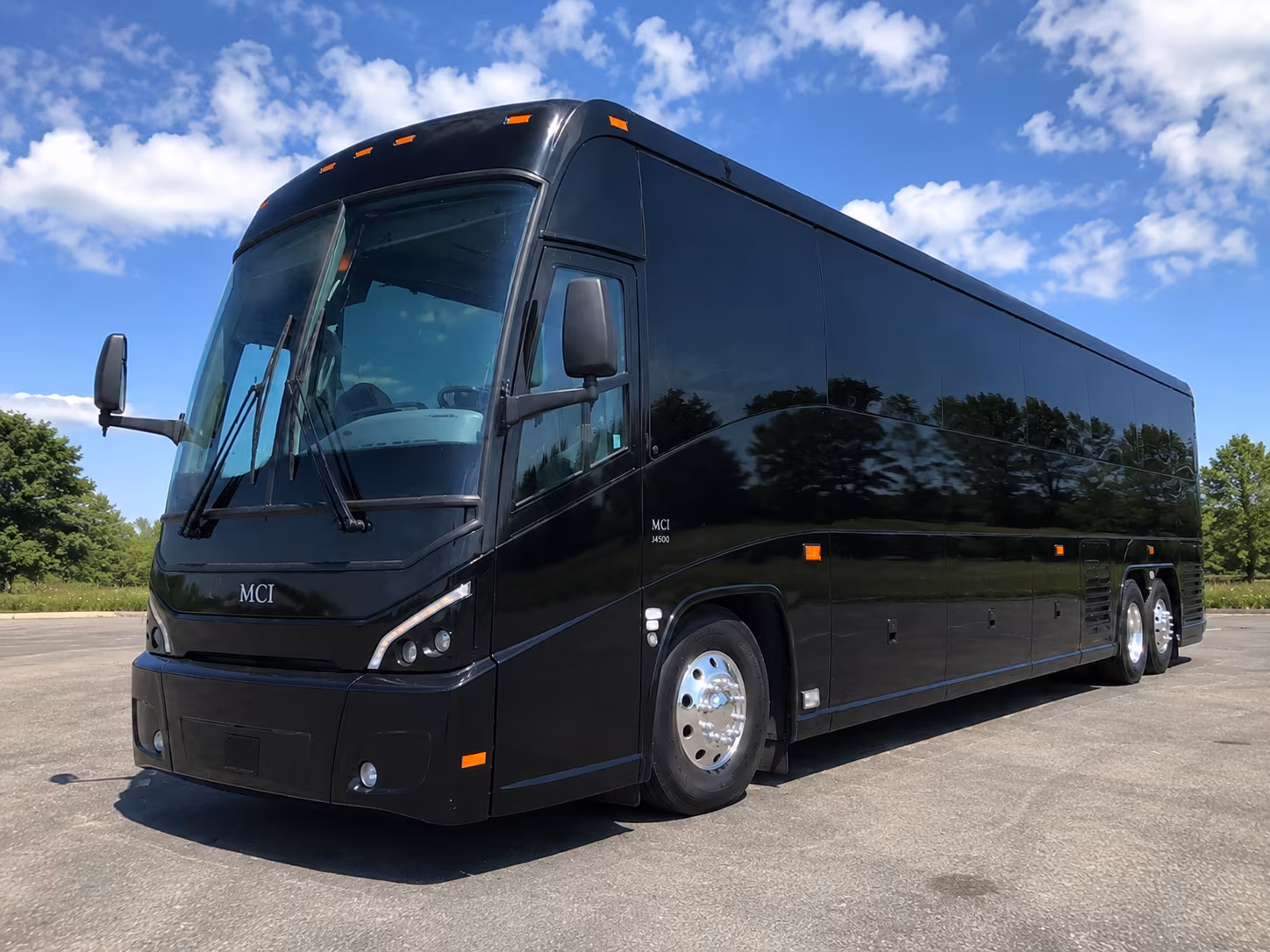 shuttle your guests between hotel blocks and your lauderhill area venue with ease